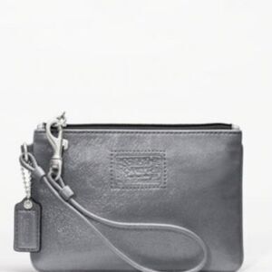Coach Silver Wristlet (Poppy Collection)